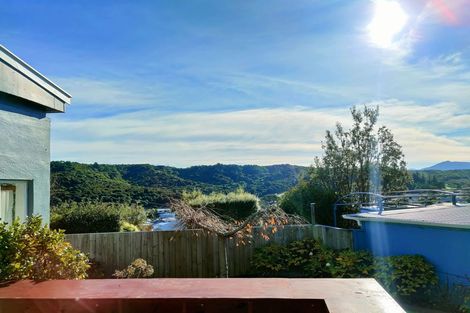 Photo of property in 22 Leicester Street, Picton, 7220