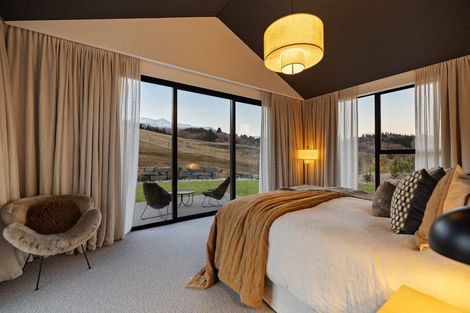 Photo of property in 38 Station Rise, Dalefield, Queenstown, 9371