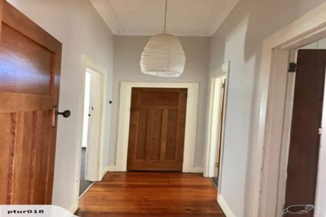 Photo of property in 21 Beatrix Street, Avondale, Auckland, 1026