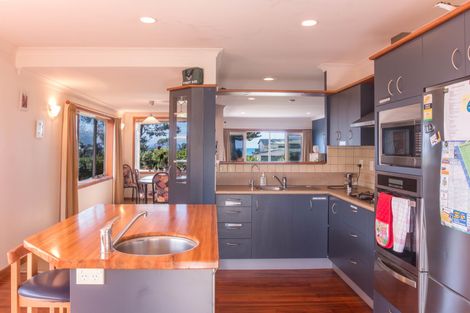 Photo of property in 21 Dillon Street, Waihi Beach, 3611