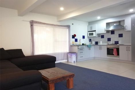 Photo of property in 7 Wendell Place, Greenlane, Auckland, 1061