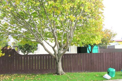 Photo of property in 6 Quo Vadis Place, Red Beach, 0932