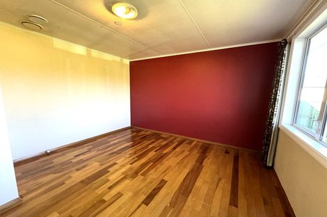 Photo of property in 3 Kupe Place, Highbury, Palmerston North, 4412