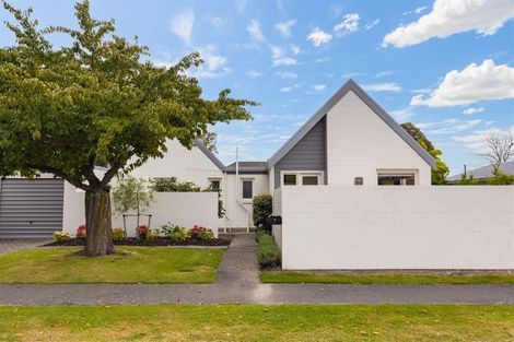 Photo of property in 7 Halton Street, Strowan, Christchurch, 8052