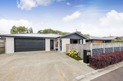 Photo of property in 16 Serenity Crescent, Kelvin Grove, Palmerston North, 4414