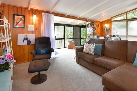 Photo of property in 328 Whangaparaoa Road, Stanmore Bay, Whangaparaoa, 0932