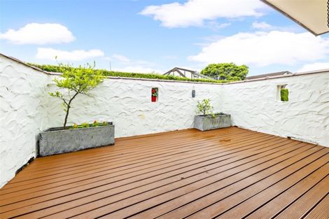 Photo of property in 2/85 Victoria Road, Papatoetoe, Auckland, 2025