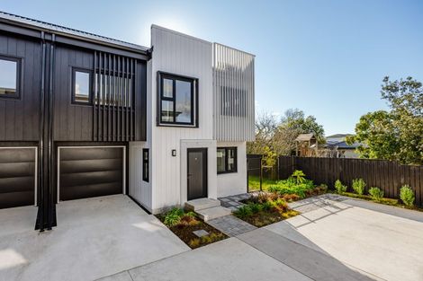 Photo of property in 11 Kaaramuramu Lane, Mangere Bridge, Auckland, 2022