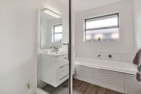 Photo of property in 12 Castleton Drive, Rolleston, 7615