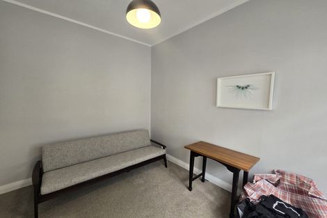 Photo of property in 32 Todman Street, Brooklyn, Wellington, 6021