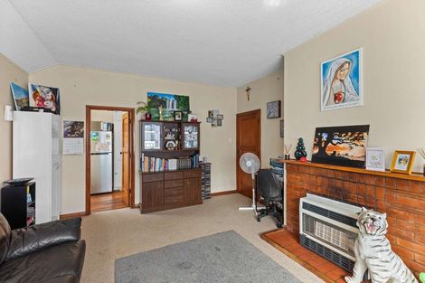 Photo of property in 49 Caius Avenue, Gonville, Whanganui, 4501