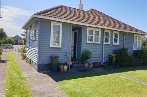Photo of property in 13 Manchester Street, Patea, 4520