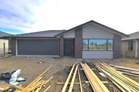 Photo of property in 9 Moemoea Avenue, Kumeu, 0810