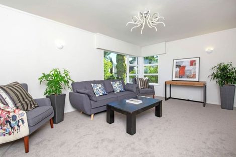 Photo of property in 9 Vanbrugh Place, Bucklands Beach, Auckland, 2014