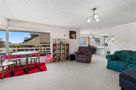 Photo of property in 11 Gillam Crescent, Springfield, Rotorua, 3015