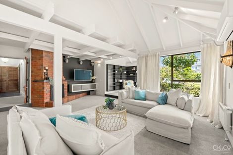 Photo of property in 32 Saint Columbans Grove, Boulcott, Lower Hutt, 5010