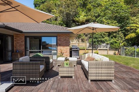 Photo of property in 30 Aragon Grove, Kingsley Heights, Upper Hutt, 5018