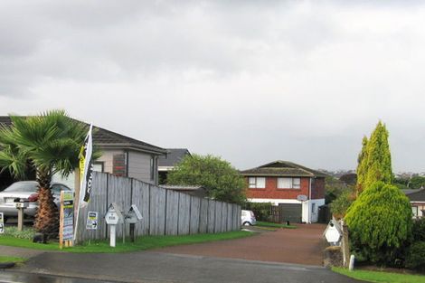 Photo of property in 126a Botany Road, Botany Downs, Auckland, 2010