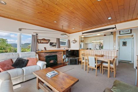 Photo of property in 84 Spencer Road, Lake Tarawera, Rotorua, 3076