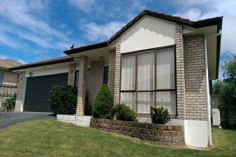 Photo of property in 64 Black Teal Close, Unsworth Heights, Auckland, 0632