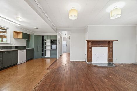 Photo of property in 2 Puriri Crescent, Hillcrest, Rotorua, 3015