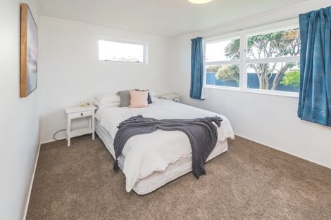Photo of property in 56 Lee Street, Castlecliff, Whanganui, 4501