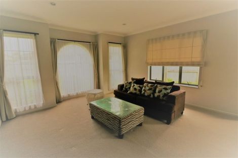 Photo of property in 8 Gibbston Close, Huntington, Hamilton, 3210