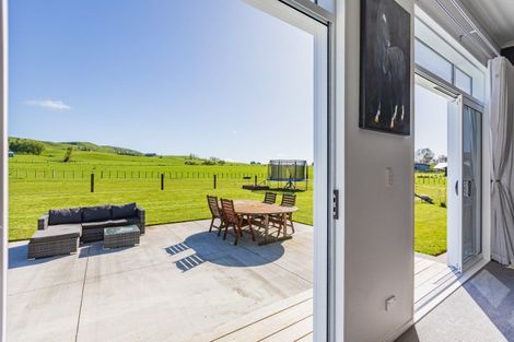 Photo of property in 100 Lindsay Road, Waipukurau, 4283