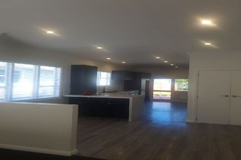 Photo of property in 14 Golf Road, Manor Park, Lower Hutt, 5019