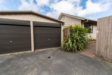 Photo of property in 6 Debra Way, Karori, Wellington, 6012