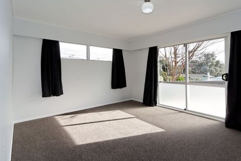 Photo of property in 66 Cliff View Drive, Green Bay, Auckland, 0604