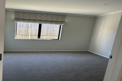 Photo of property in 18 Symes Drive, Red Beach, 0932