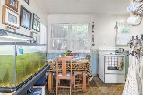 Photo of property in 832 Whangaparaoa Road, Manly, Whangaparaoa, 0930