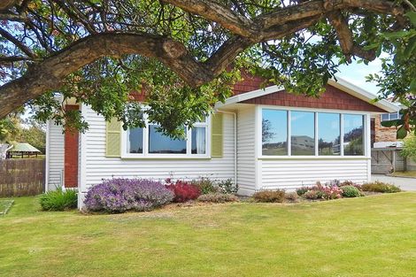 Photo of property in 114 Perth Street, Holmes Hill, Oamaru, 9401