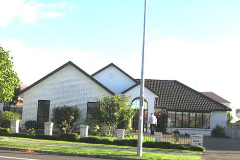 Photo of property in 5 Jane Eyre Drive, Somerville, Auckland, 2014