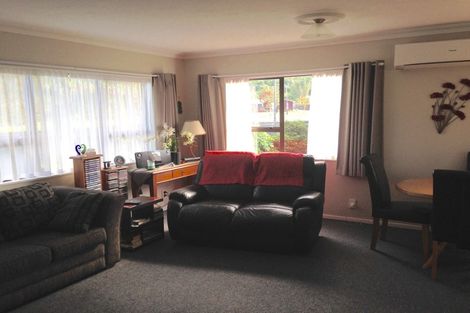 Photo of property in 6a Laredo Grove, Totara Park, Upper Hutt, 5018