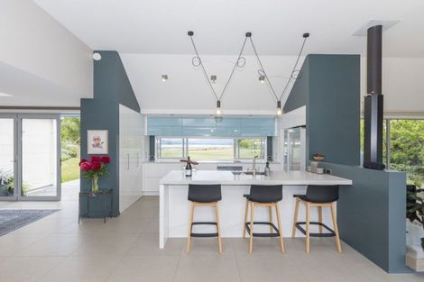 Photo of property in 42 Pisa Moorings Road, Mount Pisa, Cromwell, 9383