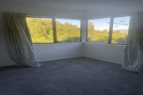 Photo of property in 1/126 Tirohanga Road, Tirohanga, Lower Hutt, 5010
