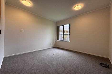 Photo of property in 16 Greenstone Place, Clover Park, Auckland, 2019