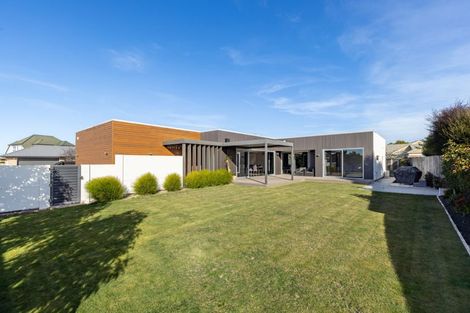 Photo of property in 11 Saint Pauls Place, Burwood, Christchurch, 8083