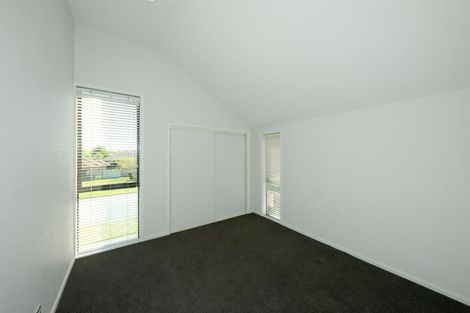 Photo of property in 3 Bottle Lake Drive, Parklands, Christchurch, 8083