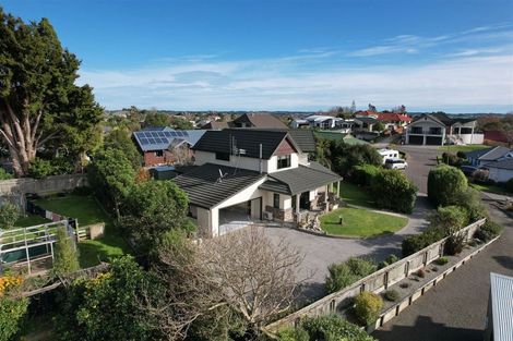 Photo of property in 6 Hillcrest Lane, Levin, 5510