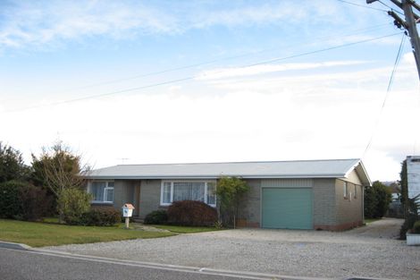 Photo of property in 38 Clutha Street, Alexandra, 9320
