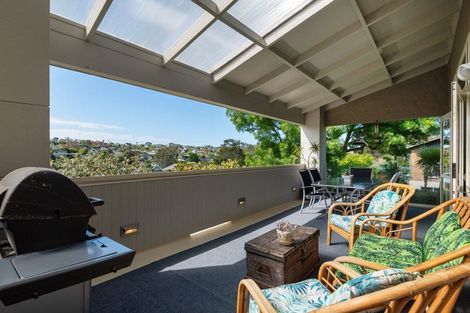 Photo of property in 38 Saddleback Rise, Murrays Bay, Auckland, 0630