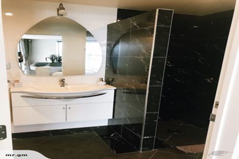 Photo of property in 2 Gazelle Lane, Redcliffs, Christchurch, 8081