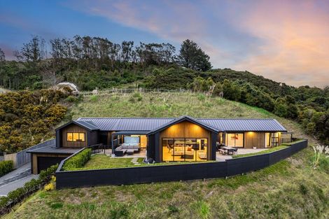 Photo of property in 23 Banks Boulevard, Whitby, Porirua, 5024