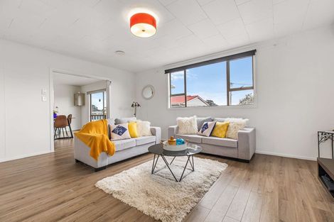 Photo of property in 11c Bamboo Grove, Kelston, Auckland, 0602