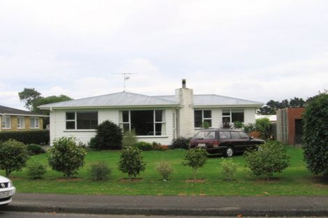 Photo of property in 8 Oriwa Street, Waikanae, 5036