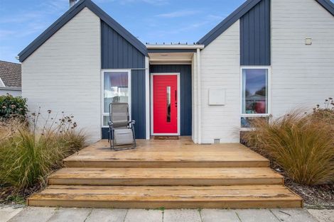 Photo of property in 20 Charnwood Crescent, Bishopdale, Christchurch, 8051