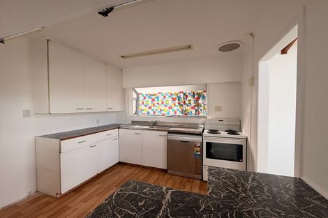 Photo of property in 14 Hadfield Street, Beach Haven, Auckland, 0626